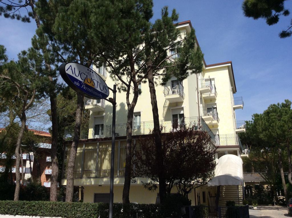 Hotel Augustus Milano Marittima Eksteriør bilde