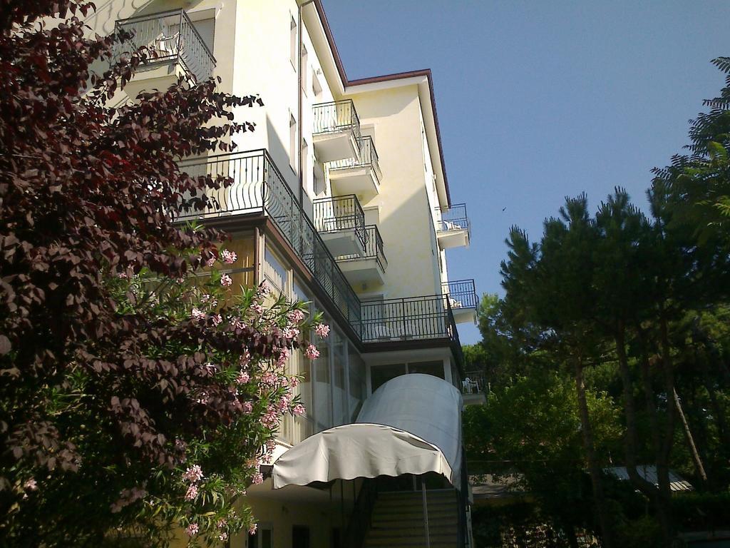Hotel Augustus Milano Marittima Eksteriør bilde